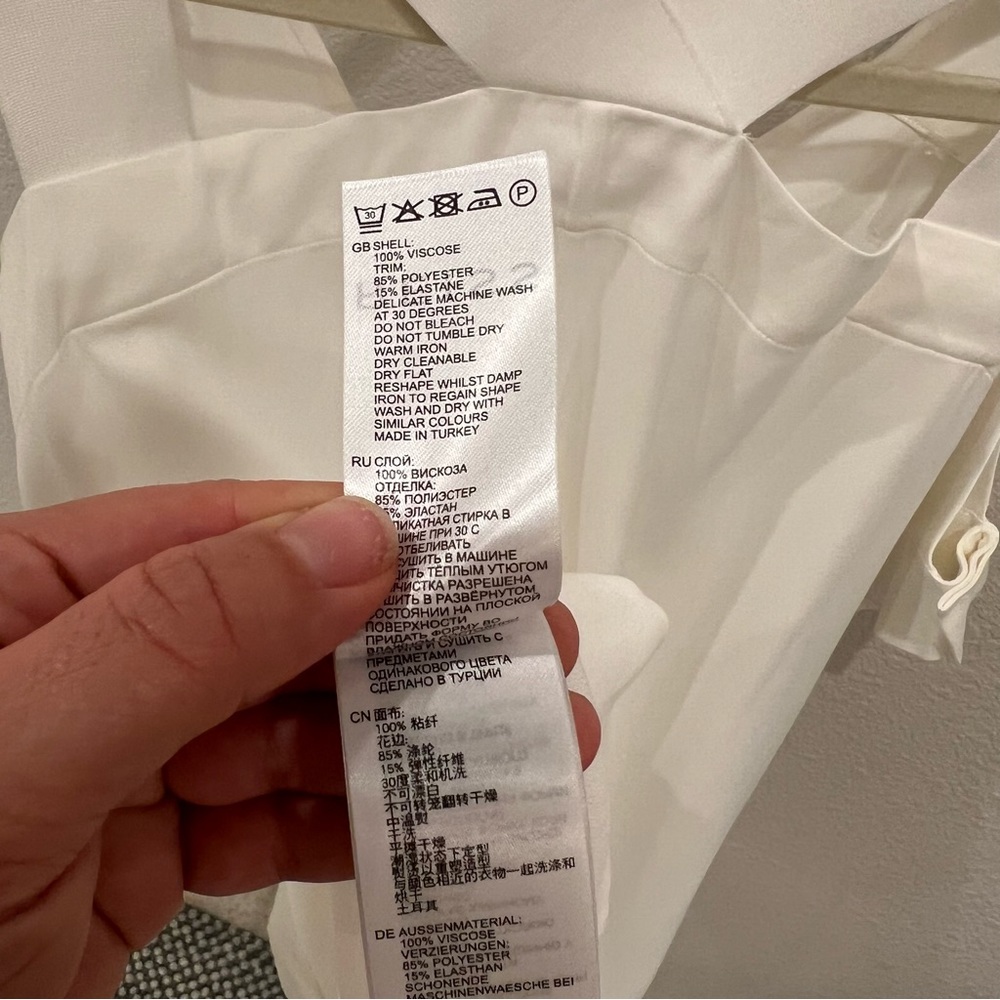 REISS Dakota Cold Shoukder Top - Picture 11 of 12